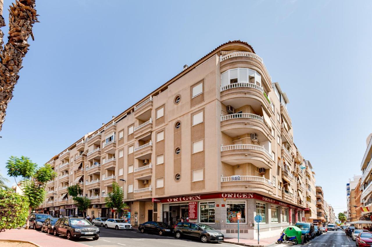 Apartment Caballero De Rodas Torrevieja Zewnętrze zdjęcie