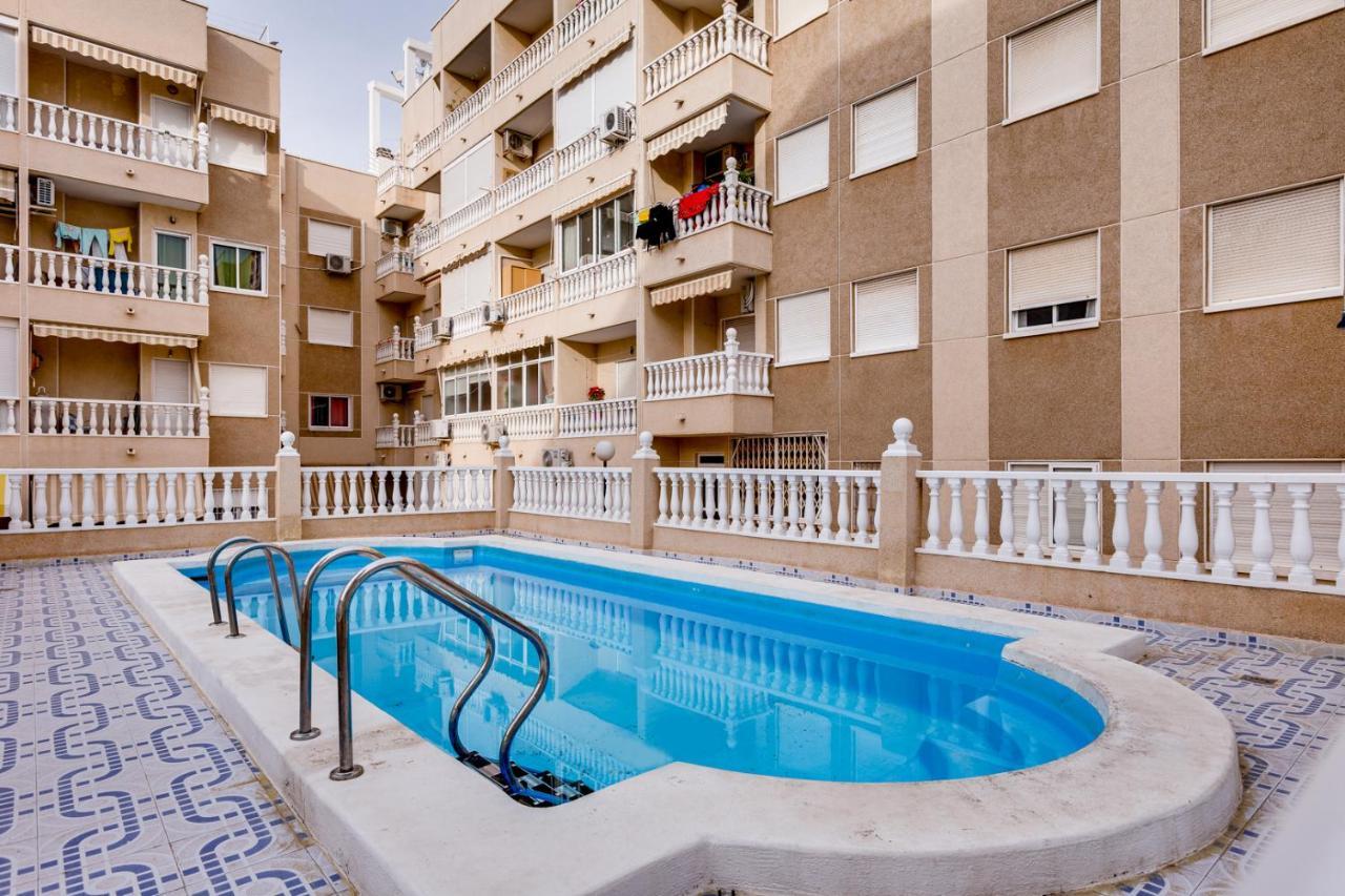 Apartment Caballero De Rodas Torrevieja Zewnętrze zdjęcie